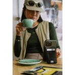 UAG Metropolis Wallet ที่เก็บบัตรติดหลังมือถือ – Kevlar Mallard - Image 20