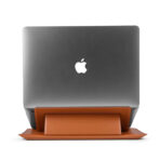 WiWU SKIN ULTRA Stand Sleeve กระเป๋าซอง Laptop/MacBook 15″ – Brown - Image 4