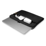 (มีพร้อมส่ง) Tomtoc Light-A18 MacBook Protection Sleeve ซองกระเป๋าสำหรับ Laptop / MacBook ขนาด 14" - Black - Image 5