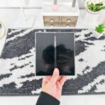 Gizmo Defense Hinge Magnetic Case เคส Samsung Galaxy Z Fold 8 Ultra - Clear - Image 6